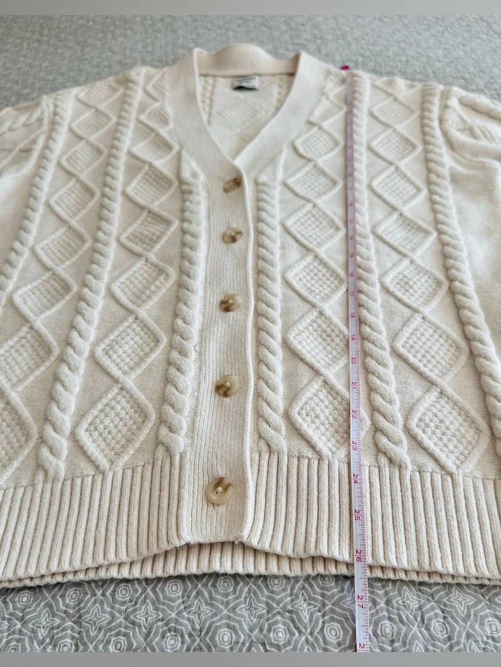 Aritzia Sunday Best Whisper White Lamora Cardigan Cable Knit Oversized Size XS - Picture 11 of 15